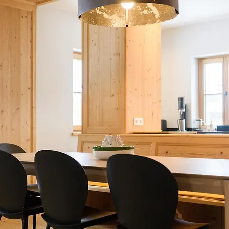 Silver Fox 아파트 *