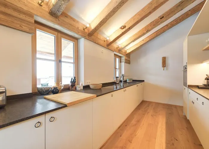 Silver Fox Apartment *