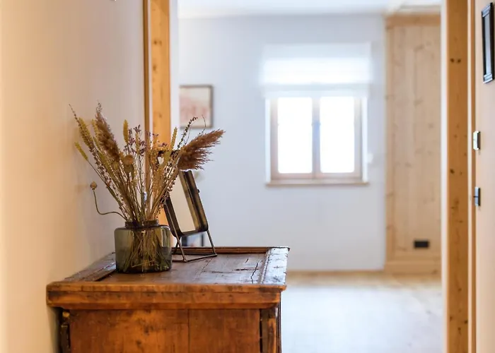 Silver Fox Apartment