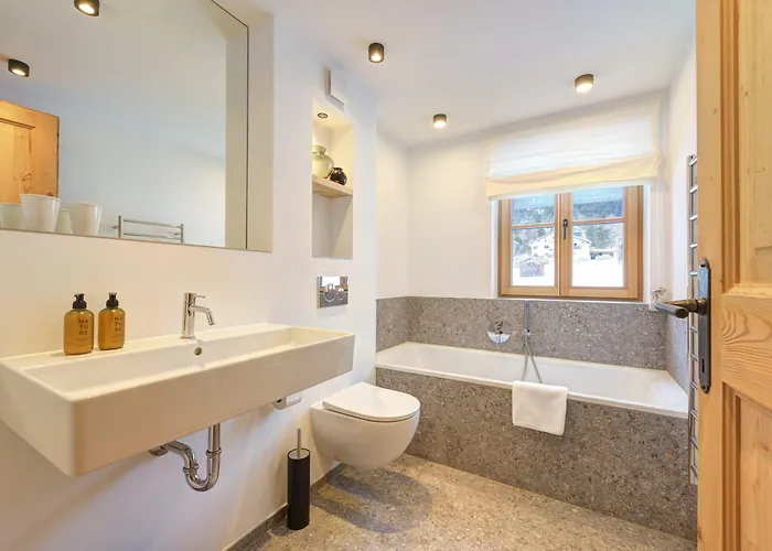 Silver Fox Apartment