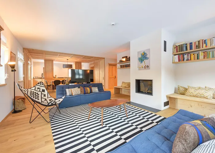 Silver Fox Apartment *